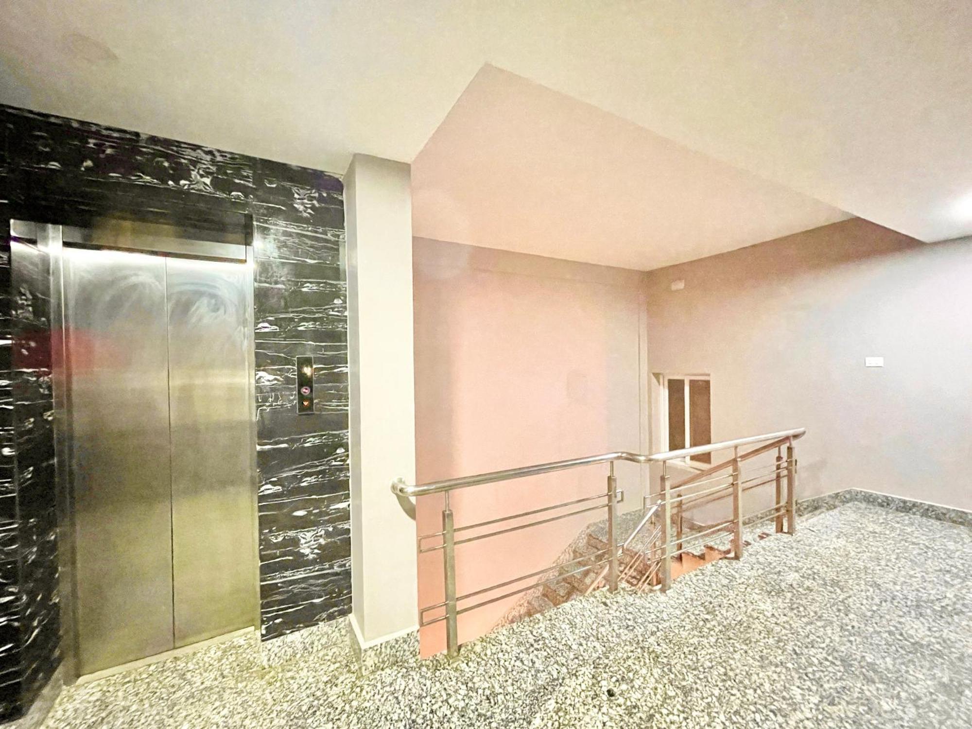 Hotel Rb International ! Puri Near-Sea-Beach-And-Temple Fully-Air-Conditioned-Hotel With-Lift-And-Card Payment Accepted-Parking-Facility, Best Hotel In Puri Exterior foto