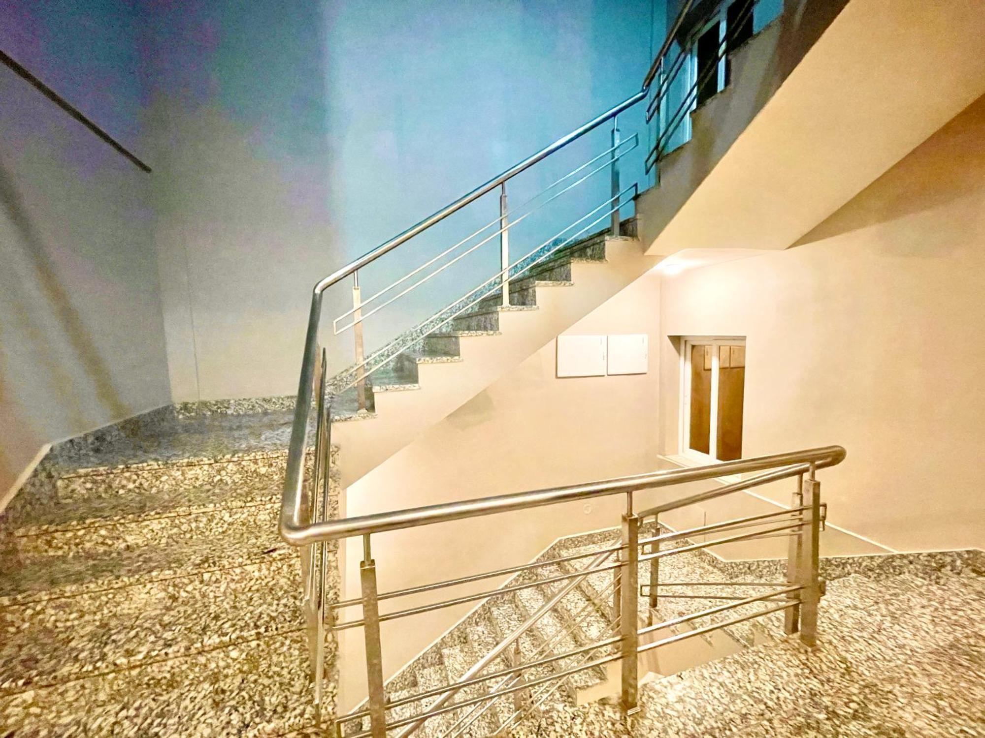 Hotel Rb International ! Puri Near-Sea-Beach-And-Temple Fully-Air-Conditioned-Hotel With-Lift-And-Card Payment Accepted-Parking-Facility, Best Hotel In Puri Exterior foto