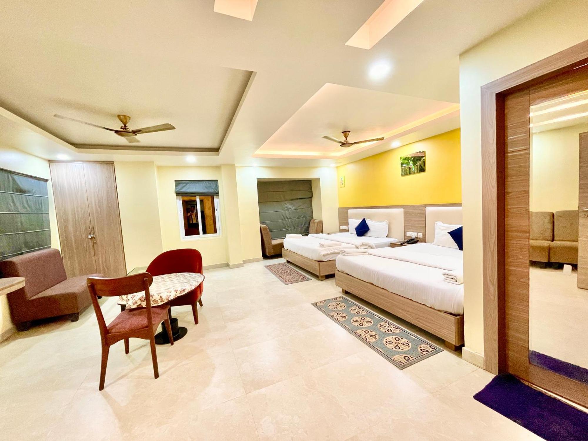 Hotel Rb International ! Puri Near-Sea-Beach-And-Temple Fully-Air-Conditioned-Hotel With-Lift-And-Card Payment Accepted-Parking-Facility, Best Hotel In Puri Exterior foto