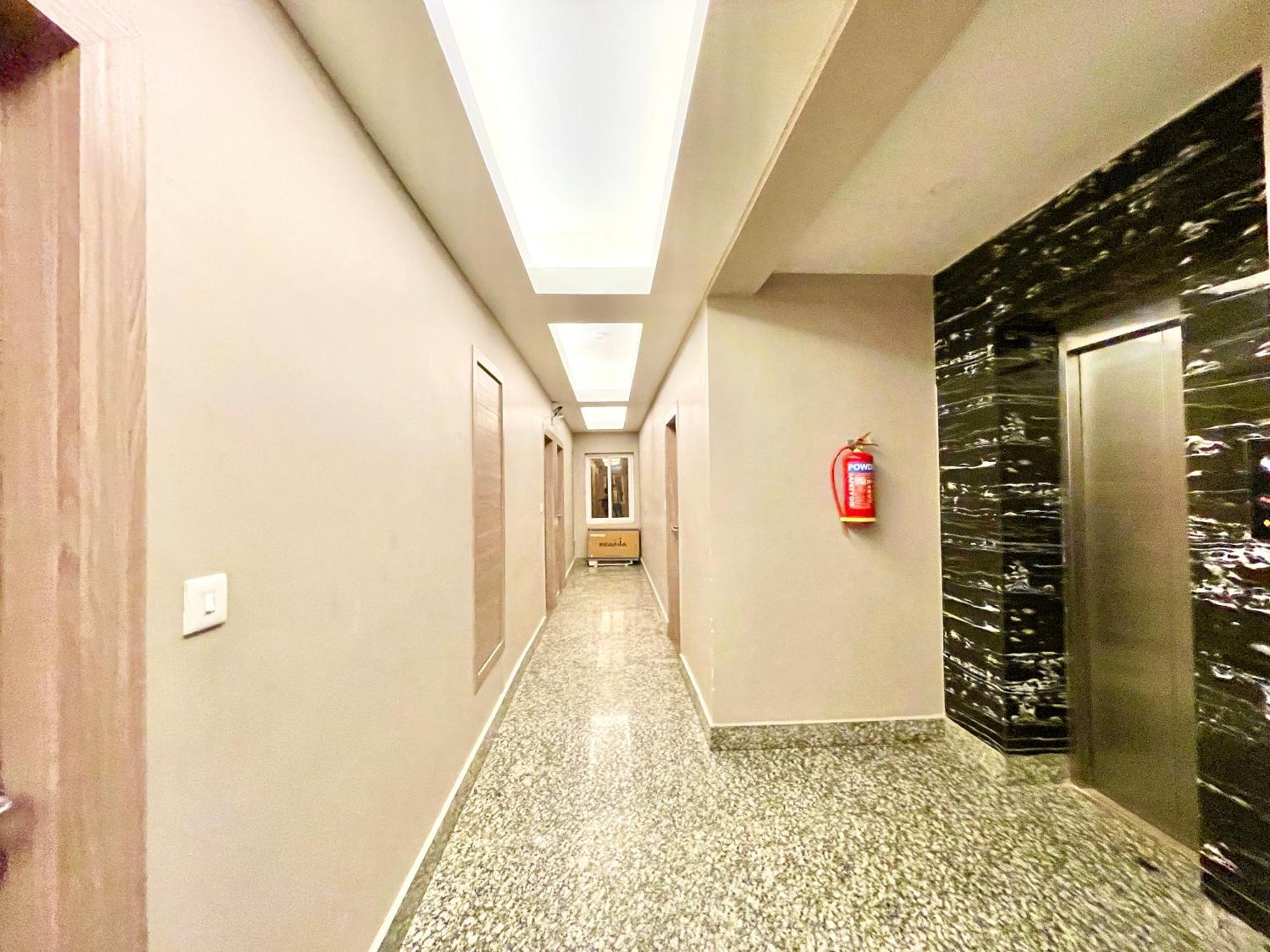 Hotel Rb International ! Puri Near-Sea-Beach-And-Temple Fully-Air-Conditioned-Hotel With-Lift-And-Card Payment Accepted-Parking-Facility, Best Hotel In Puri Exterior foto