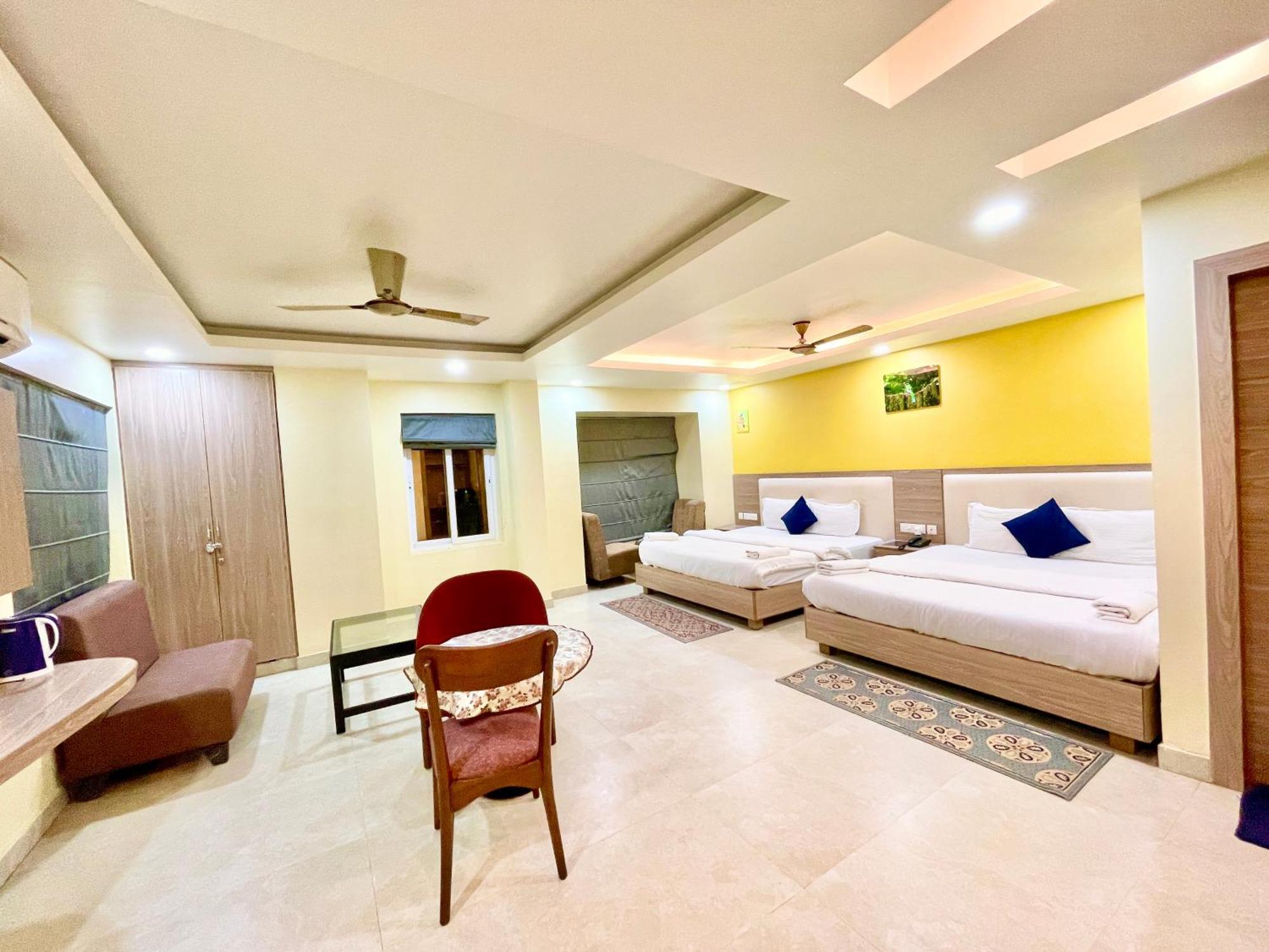 Hotel Rb International ! Puri Near-Sea-Beach-And-Temple Fully-Air-Conditioned-Hotel With-Lift-And-Card Payment Accepted-Parking-Facility, Best Hotel In Puri Exterior foto