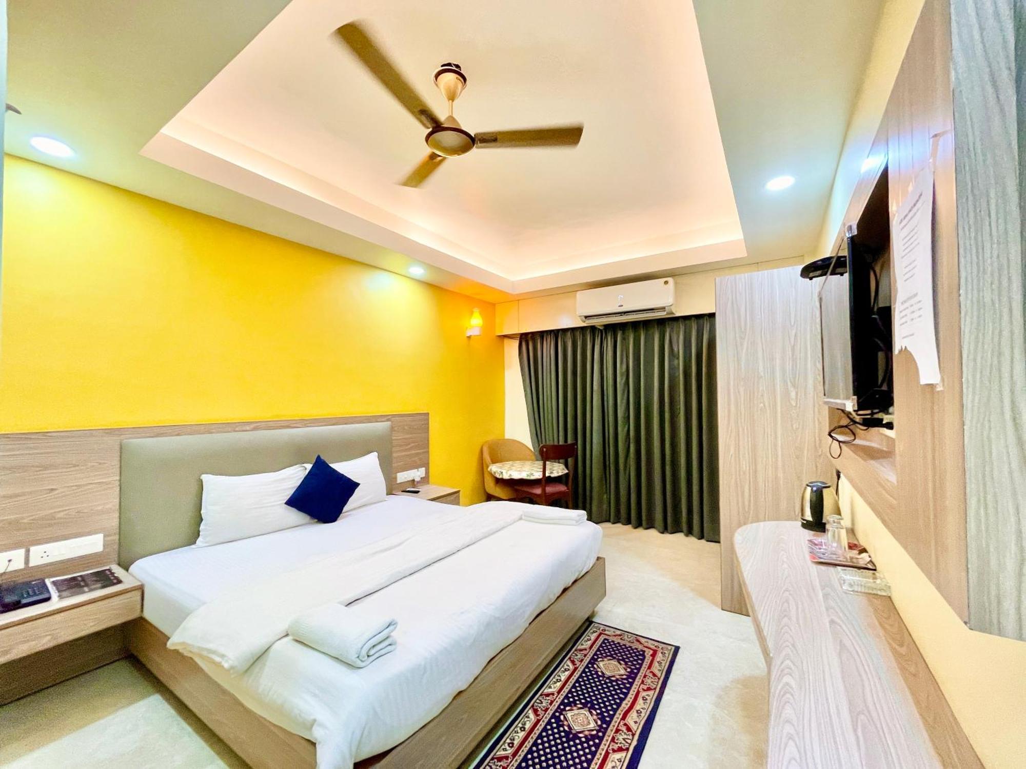 Hotel Rb International ! Puri Near-Sea-Beach-And-Temple Fully-Air-Conditioned-Hotel With-Lift-And-Card Payment Accepted-Parking-Facility, Best Hotel In Puri Exterior foto
