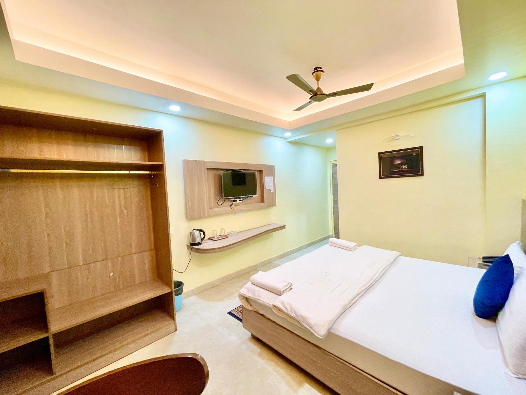 Hotel Rb International ! Puri Near-Sea-Beach-And-Temple Fully-Air-Conditioned-Hotel With-Lift-And-Card Payment Accepted-Parking-Facility, Best Hotel In Puri Exterior foto