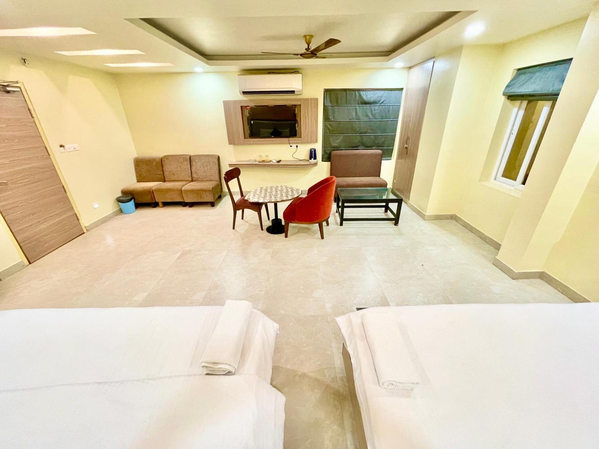 Hotel Rb International ! Puri Near-Sea-Beach-And-Temple Fully-Air-Conditioned-Hotel With-Lift-And-Card Payment Accepted-Parking-Facility, Best Hotel In Puri Exterior foto