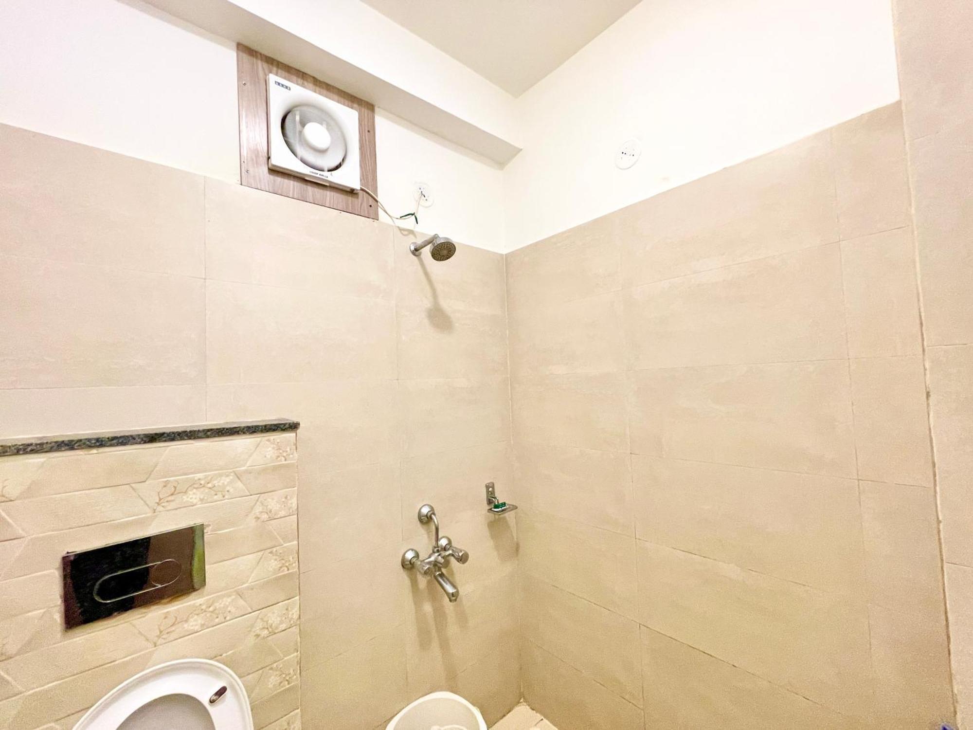 Hotel Rb International ! Puri Near-Sea-Beach-And-Temple Fully-Air-Conditioned-Hotel With-Lift-And-Card Payment Accepted-Parking-Facility, Best Hotel In Puri Exterior foto