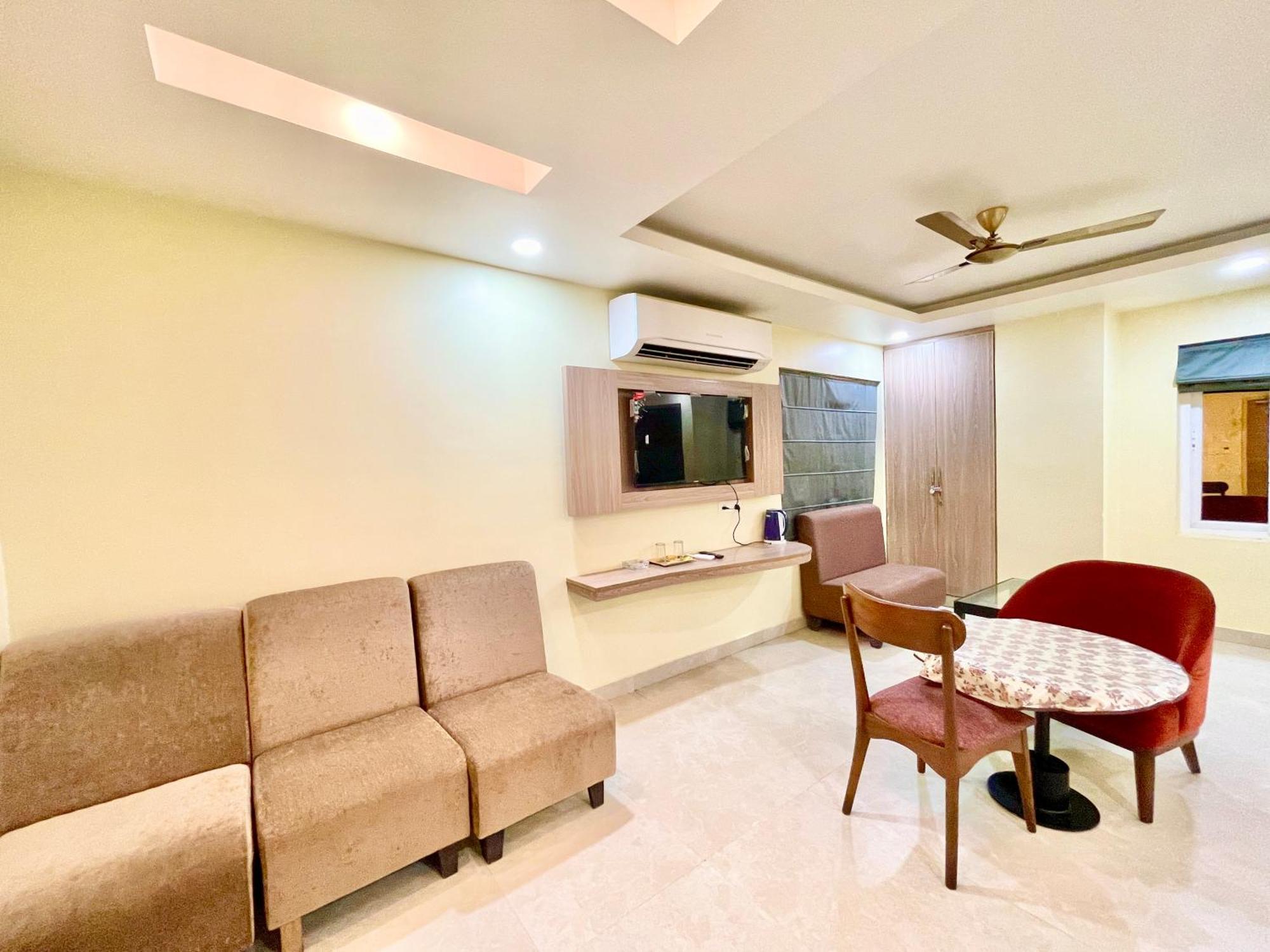 Hotel Rb International ! Puri Near-Sea-Beach-And-Temple Fully-Air-Conditioned-Hotel With-Lift-And-Card Payment Accepted-Parking-Facility, Best Hotel In Puri Exterior foto