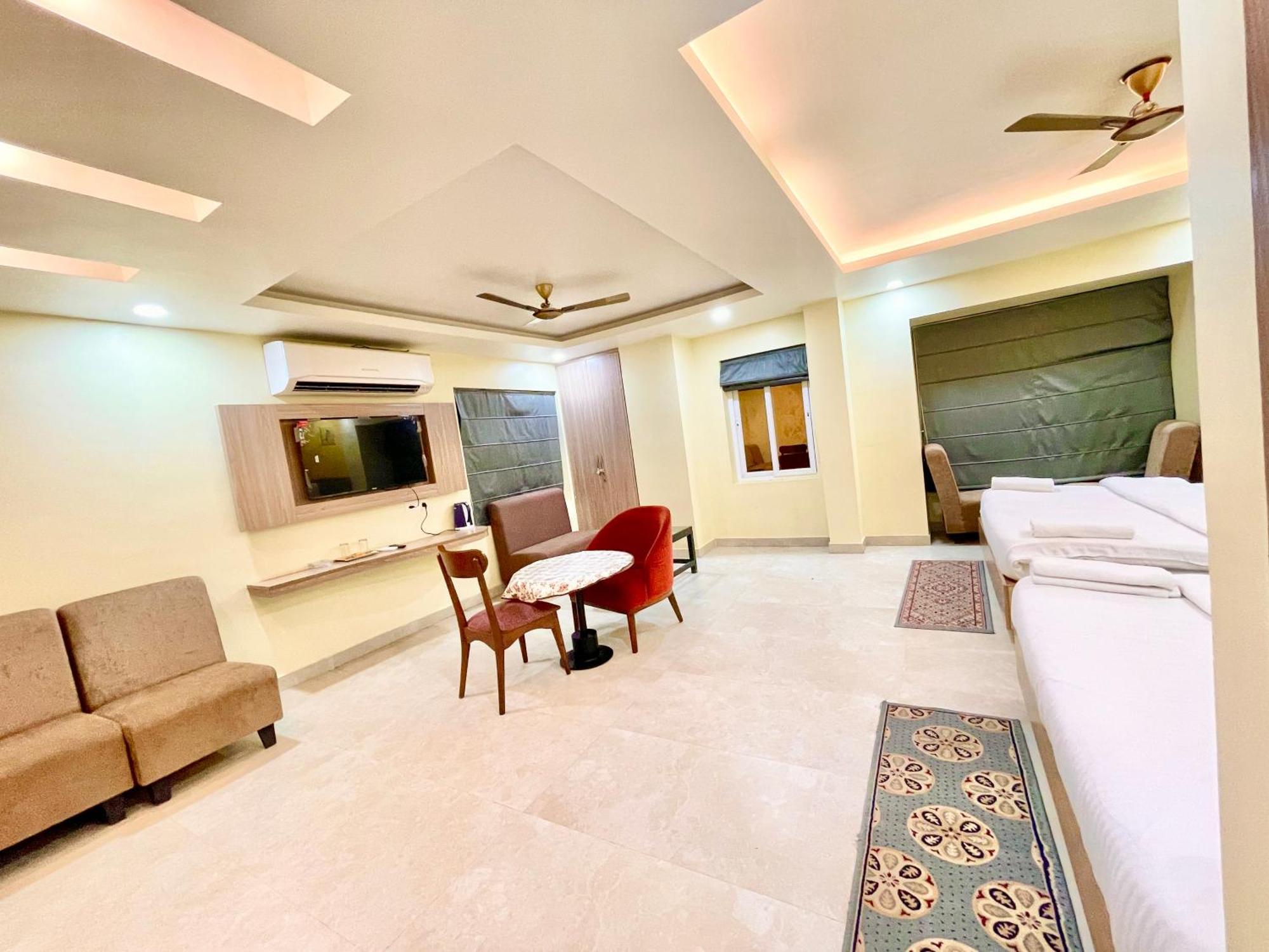 Hotel Rb International ! Puri Near-Sea-Beach-And-Temple Fully-Air-Conditioned-Hotel With-Lift-And-Card Payment Accepted-Parking-Facility, Best Hotel In Puri Exterior foto